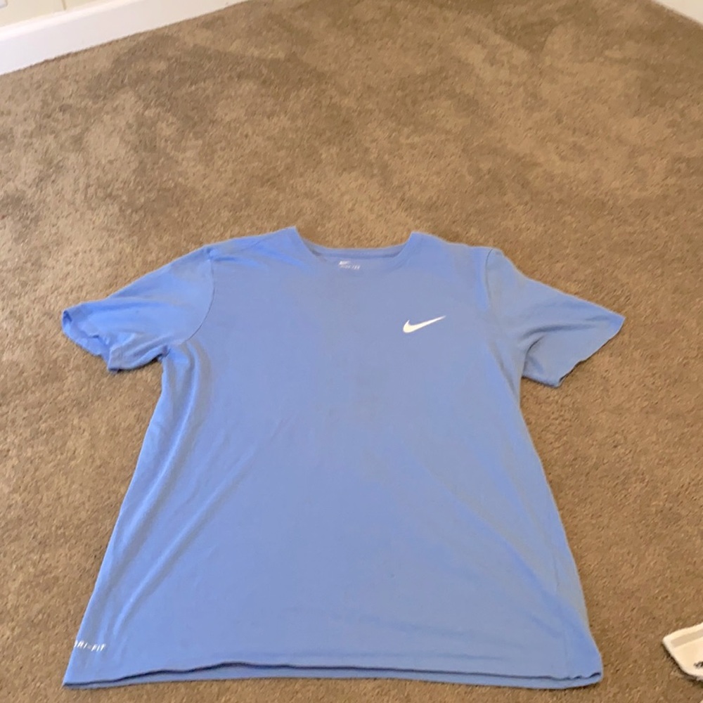 Men’s Nike T-shirt